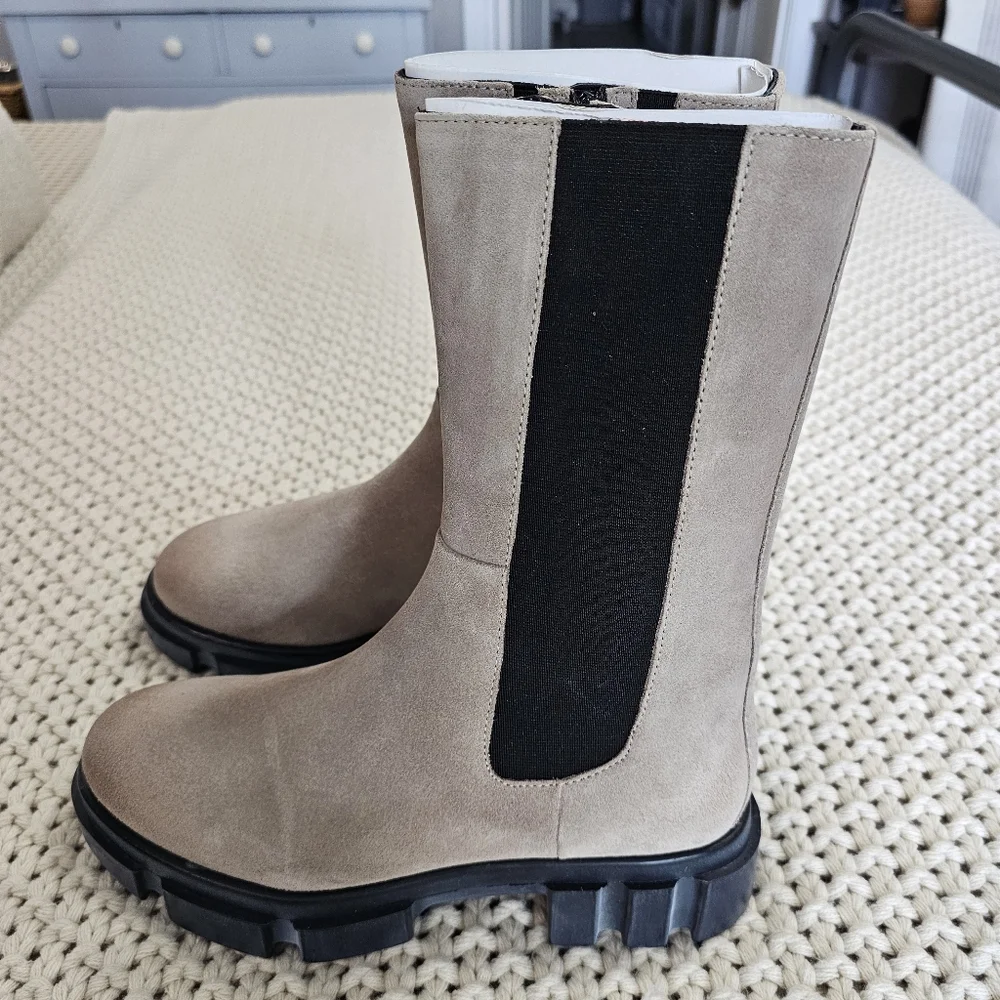 Free People Brooks Lug Chelsea Boots. Size 39 - US 9, NIB - Picture 10 of 16